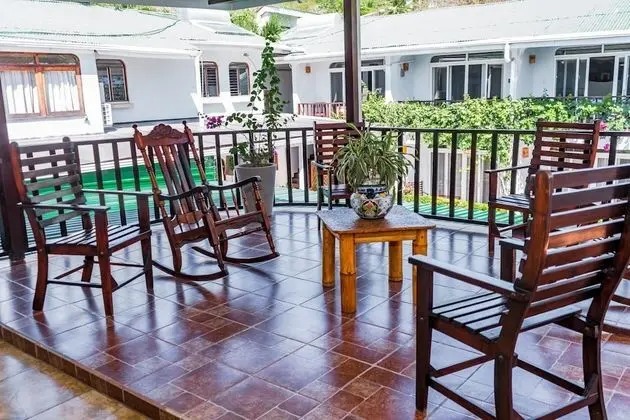 Dört Kişilik Oda, Şehir Manzaralı