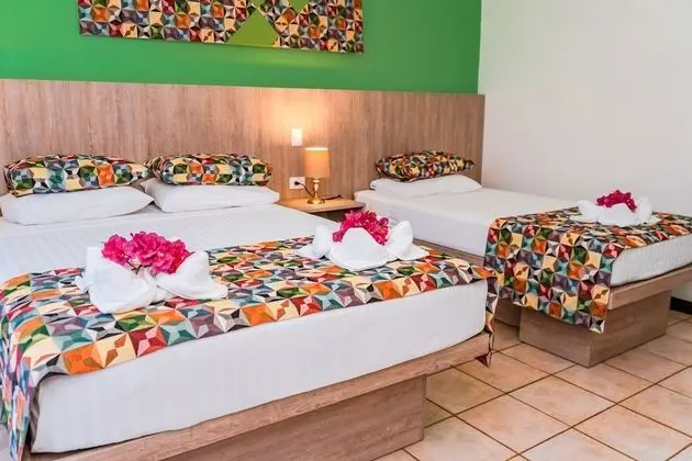 Üç Kişilik Oda, Şehir Manzaralı