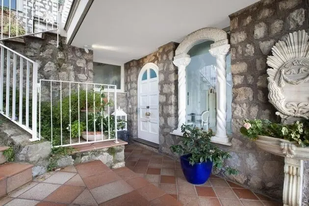 Villa, Sigara İçilebilir