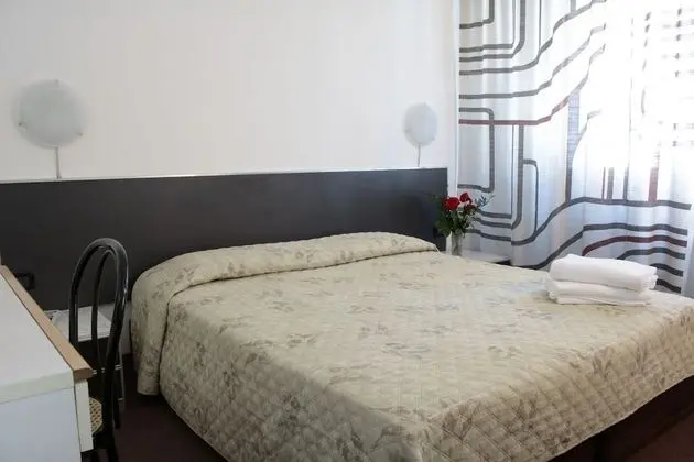 Traditional Tek Büyük Yataklı Oda, 1 Büyük (Queen) Boy Yatak, Sigara İçilmez, Banyolu/Duşlu