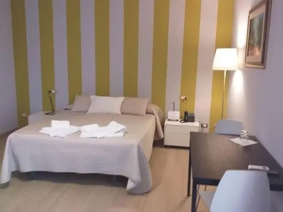 Superior Apart Daire, Mutfak, Bahçeli