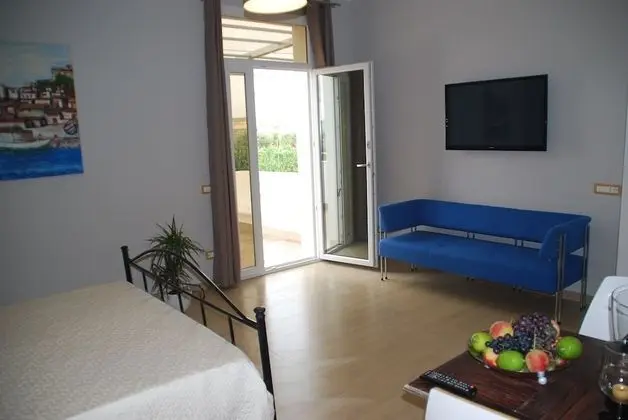 Superior Apart Daire, Mutfak, Bahçeli