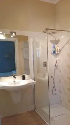 Superior Apart Daire, Mutfak, Bahçeli