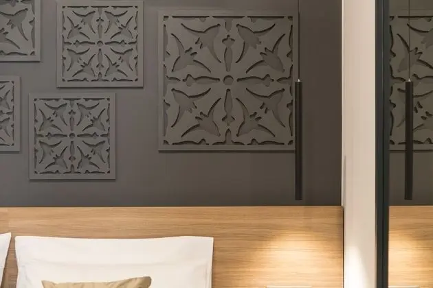 Deluxe Tek Büyük Yataklı Oda (102)