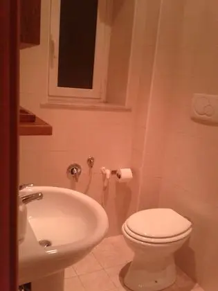 Tek Büyük veya İki Ayrı Yataklı Oda, Özel Banyo (External)