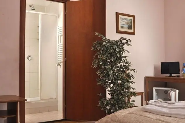 Üç Kişilik Oda, Özel Banyo