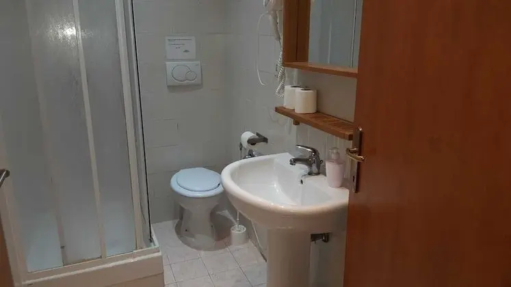 Üç Kişilik Oda, Özel Banyo