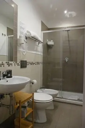 Tek Kişilik Oda, Banyolu/Duşlu