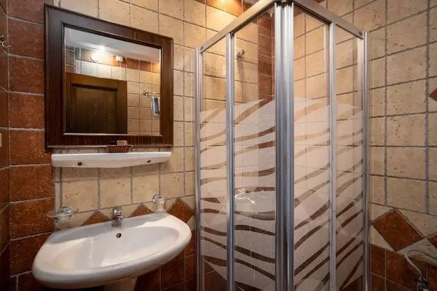Standard Tek Büyük veya İki Ayrı Yataklı Oda