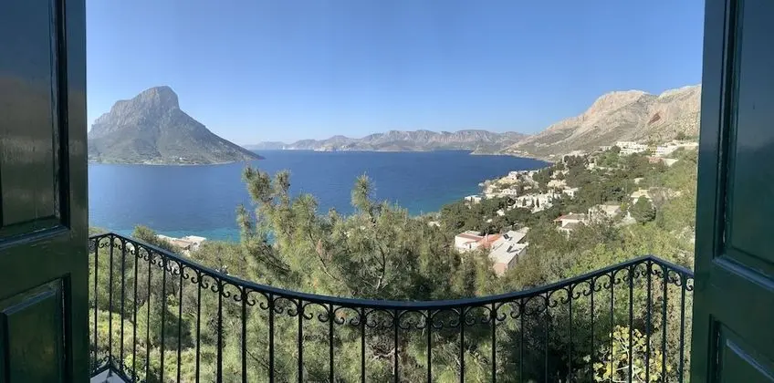 Traditional Ev, Deniz Manzaralı