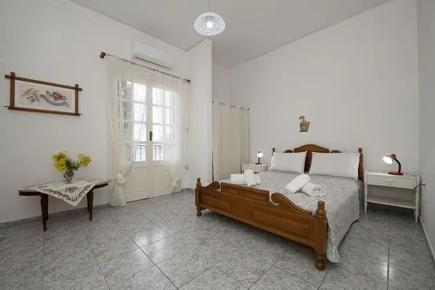 Traditional Ev, Deniz Manzaralı