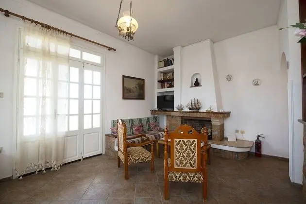 Traditional Ev, Deniz Manzaralı