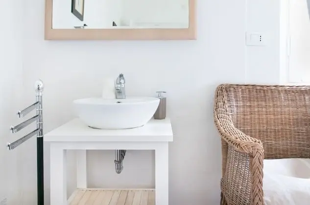 Tek Büyük Yataklı Oda, Ortak Banyo