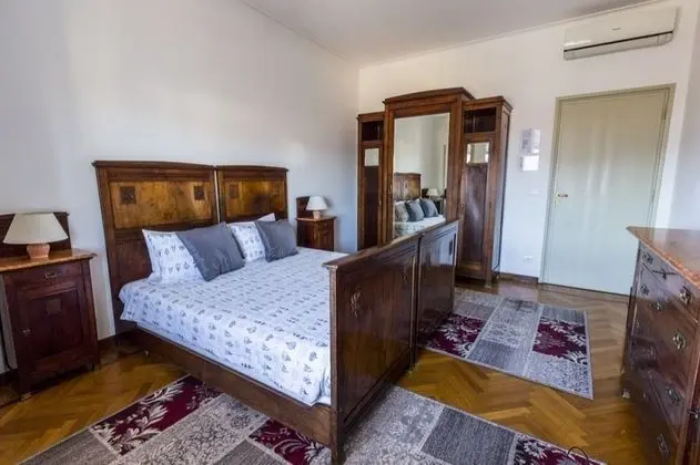 Tek Büyük Yataklı Oda (Gianduja)