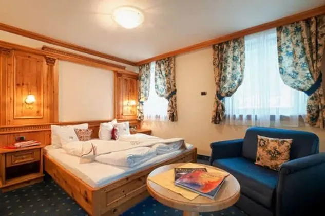 Comfort Tek Büyük veya İki Ayrı Yataklı Oda