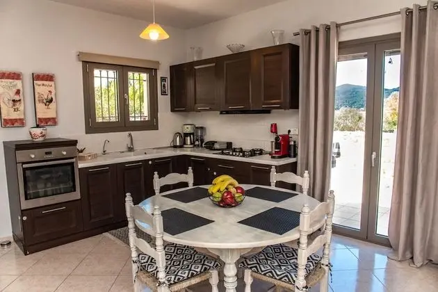 Villa, 3 Yatak Odası, Sigara İçilebilir, Buzdolabı
