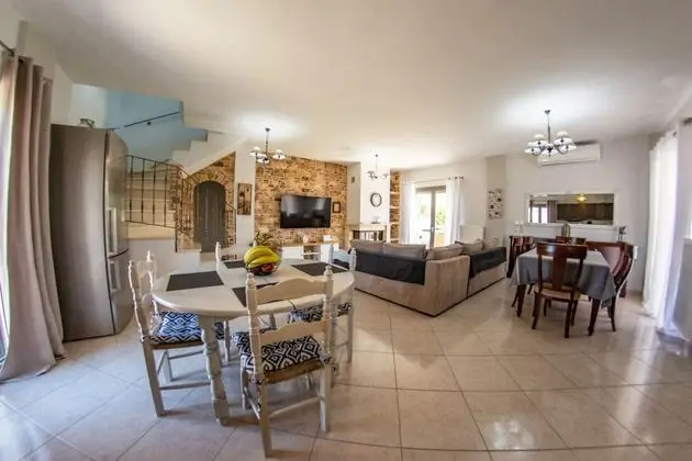 Villa, 3 Yatak Odası, Sigara İçilebilir, Buzdolabı