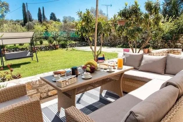 Villa, 3 Yatak Odası, Sigara İçilebilir, Buzdolabı