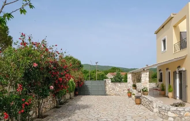 Villa, 3 Yatak Odası, Sigara İçilebilir, Buzdolabı