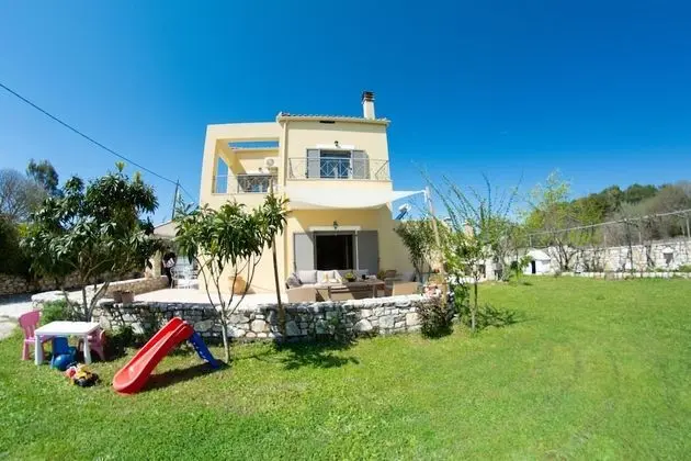 Villa, 3 Yatak Odası, Sigara İçilebilir, Buzdolabı