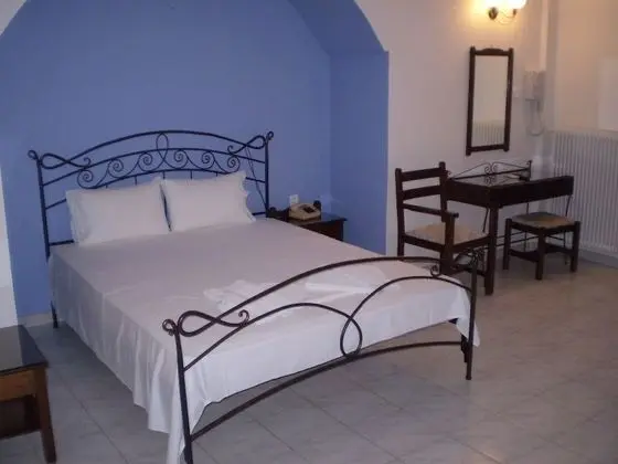 Üç Kişilik Oda