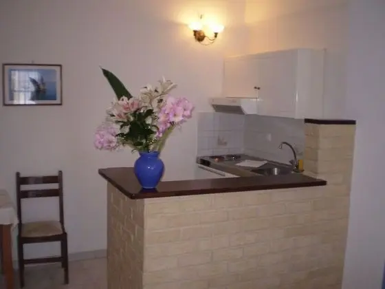 Üç Kişilik Oda