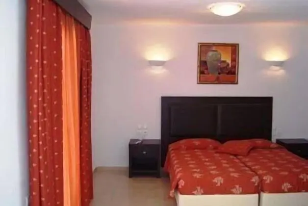 Standard Üç Kişilik Oda