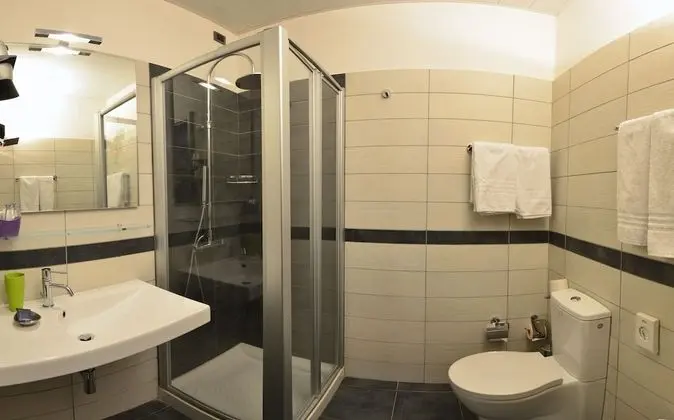 Classic Tek Büyük Yataklı Oda, Göl Manzaralı