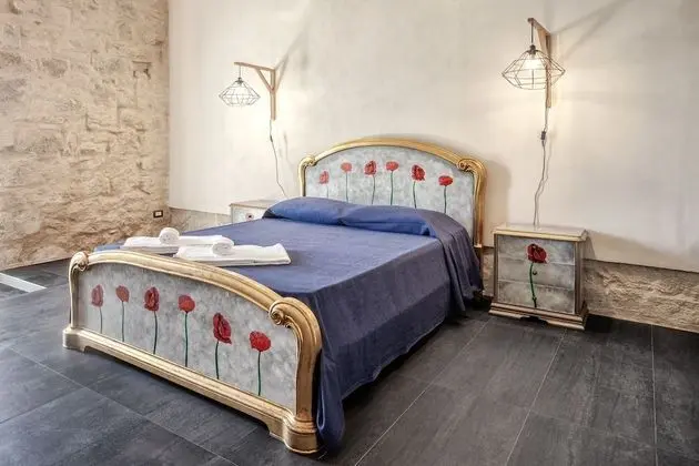 Üç Kişilik Oda (Papavero)