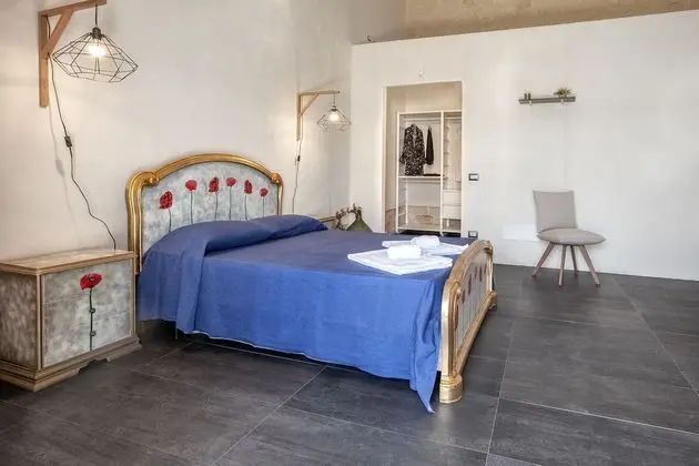 Üç Kişilik Oda (Papavero)