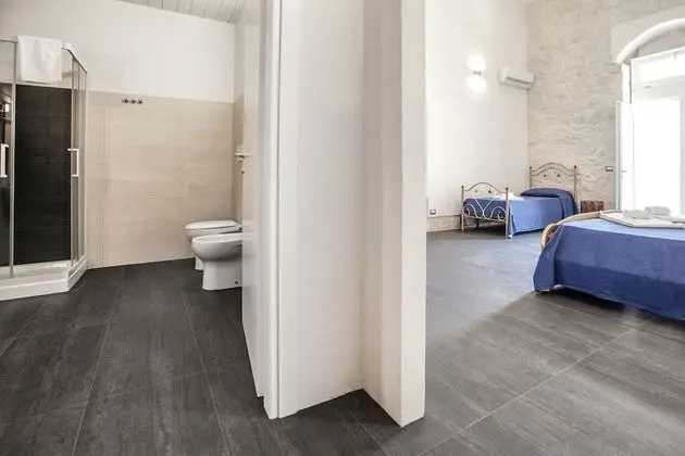 Üç Kişilik Oda (Papavero)