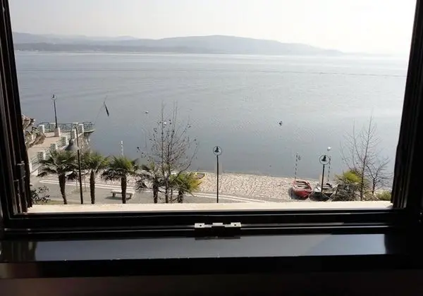 Superior Oda, 1 Büyük (Queen) Boy Yatak, Kısmi Göl Manzaralı