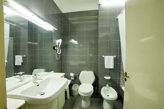 Superior Oda, 1 Büyük (Queen) Boy Yatak, Kısmi Göl Manzaralı