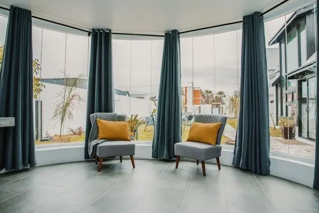 Deluxe Tek Büyük veya İki Ayrı Yataklı Oda