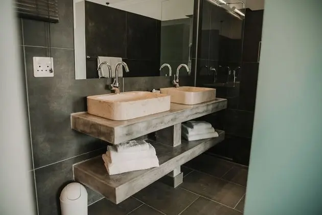 Deluxe Tek Büyük veya İki Ayrı Yataklı Oda