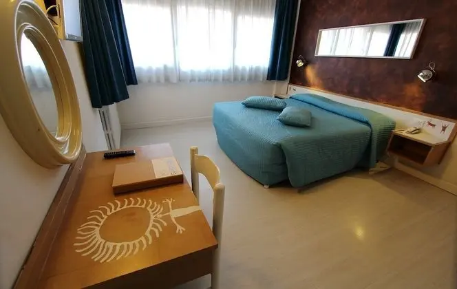 Basic Dört Kişilik Oda, Dağ Manzaralı