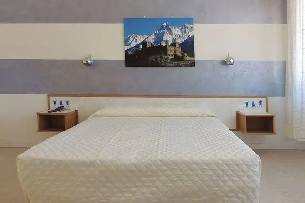 Basic Dört Kişilik Oda, Dağ Manzaralı