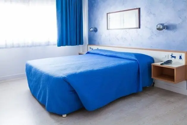 Basic Dört Kişilik Oda, Dağ Manzaralı