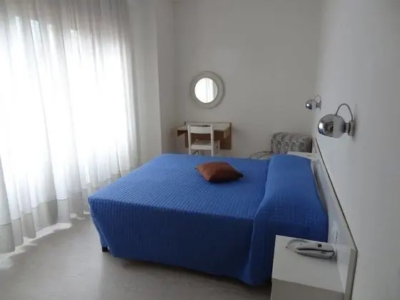 Basic Tek Büyük veya İki Ayrı Yataklı Oda, Dağ Manzaralı