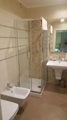 Comfort Tek Büyük Yataklı Oda, Bahçe Manzaralı