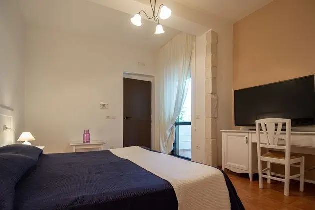 Comfort Tek Büyük veya İki Ayrı Yataklı Oda, Bahçe Manzaralı