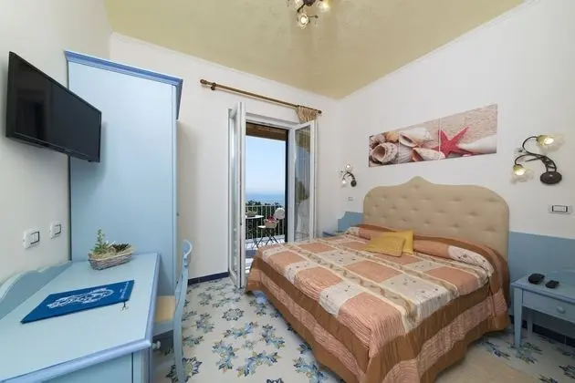 Superior Tek Büyük Yataklı Oda, Deniz Manzaralı