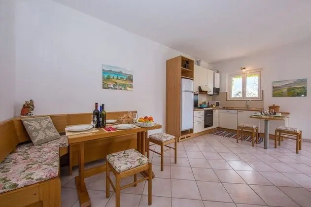 Family Apart Daire, 1 Çift Kişilik Yatak ve Çekyat, Bahçeli (Giardino Fiorito)