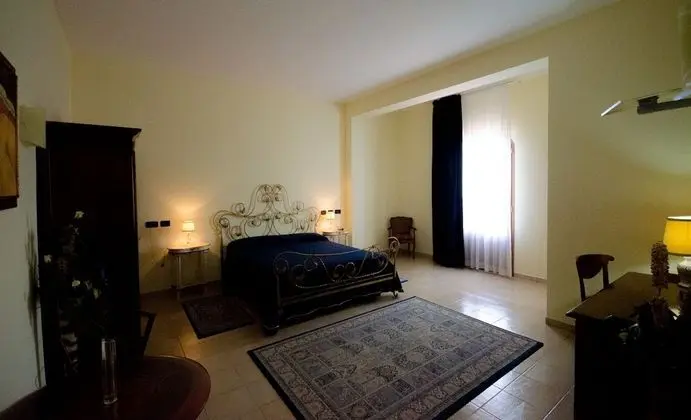 Tek Büyük Yataklı Oda