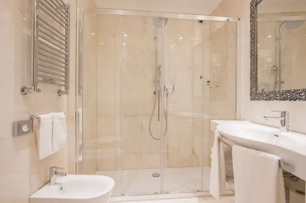 Deluxe İki Ayrı Yataklı Oda