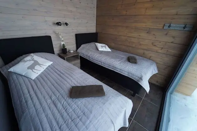Deluxe Kulübe (Routa)