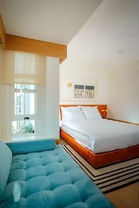 Superior Sea Or City View Room with BayWindow