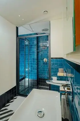 Superior Sea Or City View Room with BayWindow