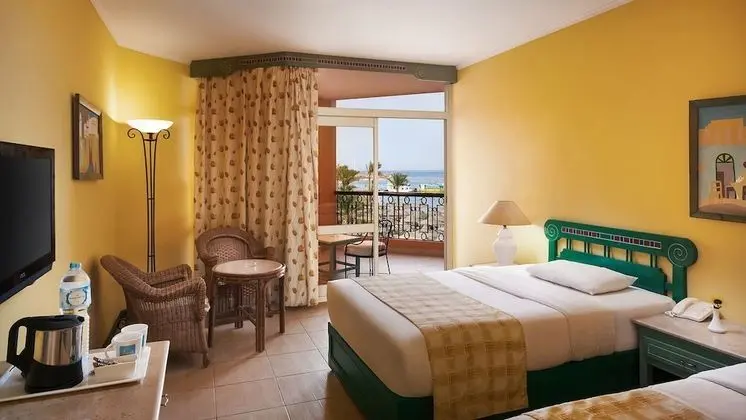 Standard Side sea view