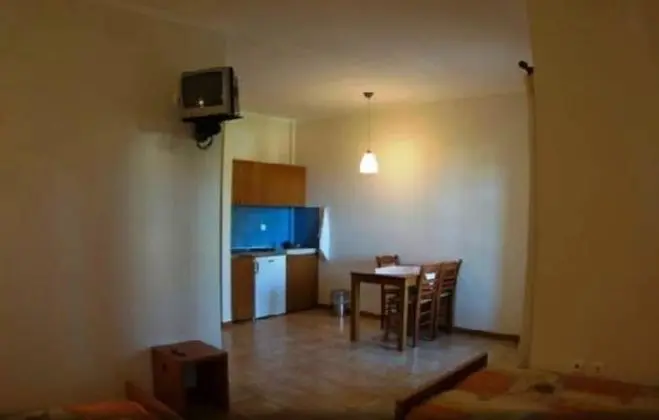 Üç Kişilik Oda